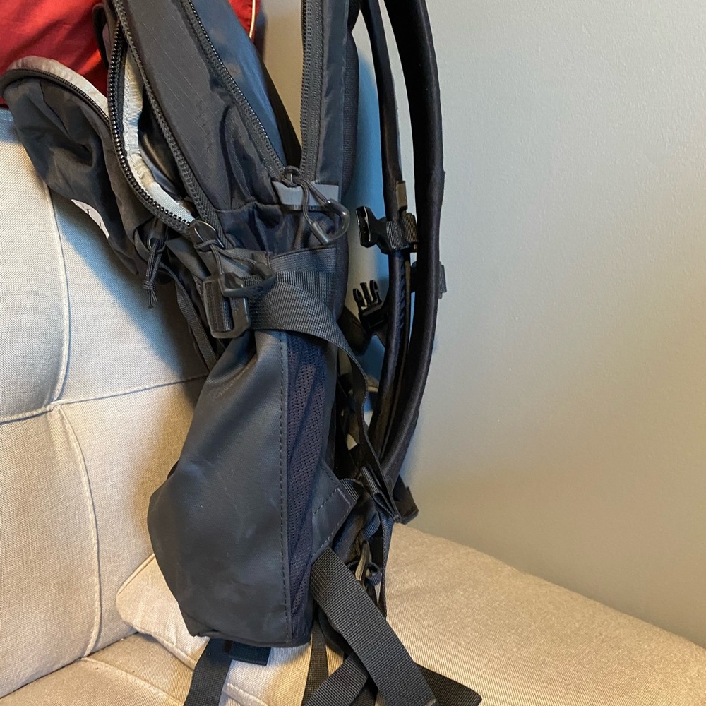 Northface Computer Backpack- Like New! - image 2